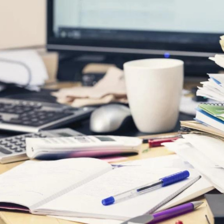 Plastic Products MFG. Tips to De-Clutter Your Office Space for National Clean Off Your Desk Day 